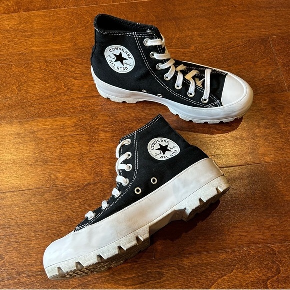 Chuck Taylor All Star Lugged Canvas Converse Black High-Top Sneakers Size 7 - Picture 1 of 13